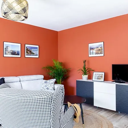 아파트 #4 Papon Parking Climatise Terrasse & Wifi 5mins A Pieds Du Vieux *
