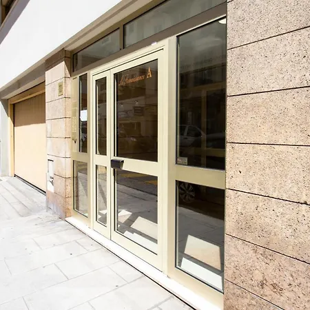 아파트 #4 Papon Parking Climatise Terrasse & Wifi 5mins A Pieds Du Vieux